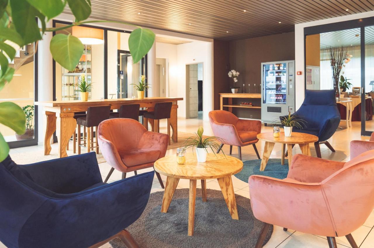 Tailormade Hotel Stans Sued Exterior foto