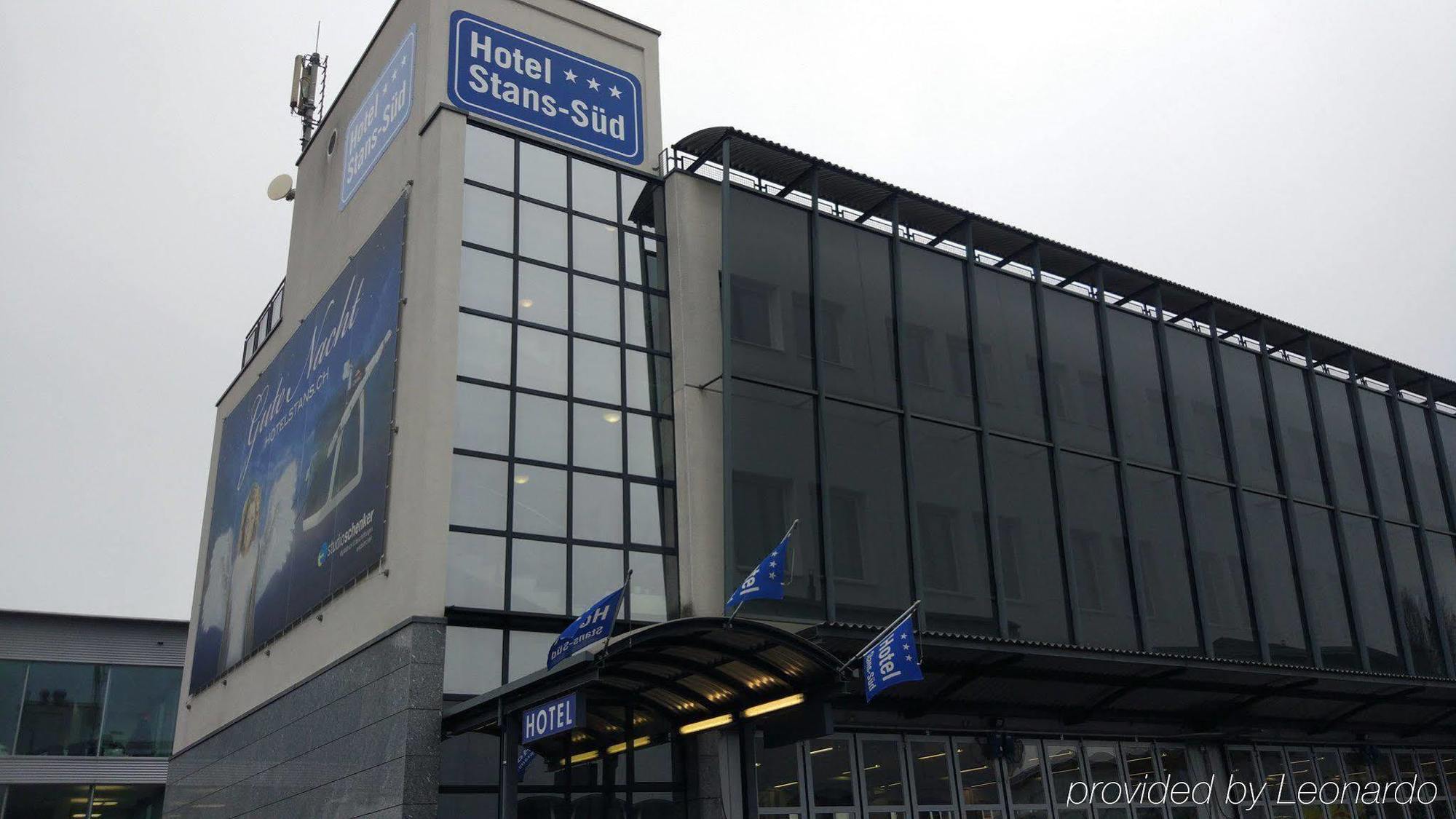 Tailormade Hotel Stans Sued Exterior foto